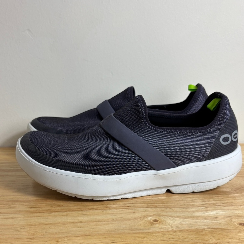 OOFOS OOmg Fibre Low womens size 9 Machine washable comfort shoe slip on walking